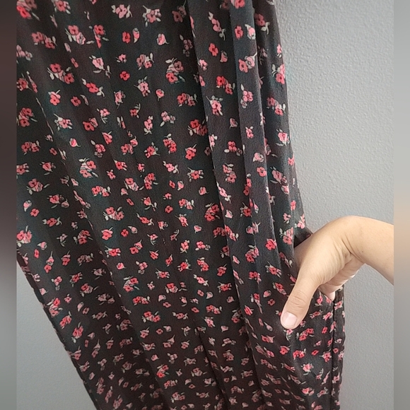 The nines by Hatch | women black jumpsuit with red floral Print Pockets Comfy - Picture 4 of 7
